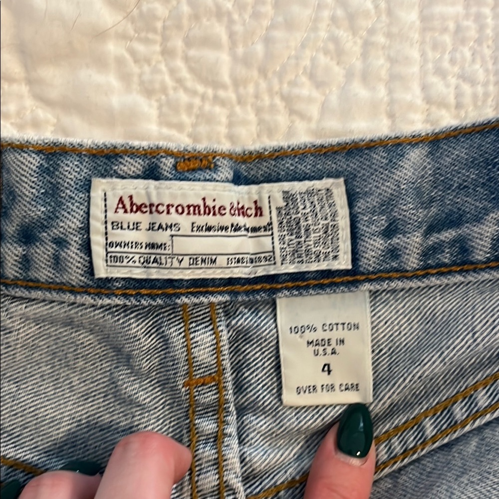 Abercrombie & Fitch True Vintage High Waisted Shorts - Picture 4 of 6